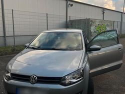 Grau Gebraucht 2010 VW Polo Limousine | 4.900 € (Fairer Preis)