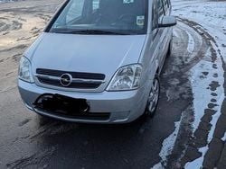 Silber Gebraucht 2006 Opel Meriva Van / Kleinbus | 1.300 € (Fairer Preis)