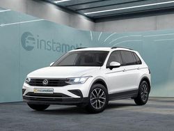 Weiß Gebraucht 2024 VW Tiguan Life SUV | 29.950 € (Superpreis)
