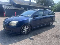 Blau Gebraucht 2008 Toyota Avensis Sol Kombi | 2.000 € (Guter Preis)