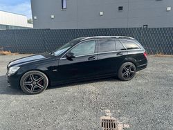 Schwarz Gebraucht 2009 Mercedes C350 Avantgarde Kombi | 4.550 € (Superpreis)