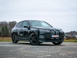 Schwarz Gebraucht 2022 BMW iX SUV | 36.990 €