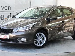Braun Gebraucht 2014 Kia Ceed GT Limousine | 7.550 € (Fairer Preis)