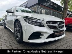 Weiß Gebraucht 2021 Mercedes C220 AMG line Limousine | 31.790 €