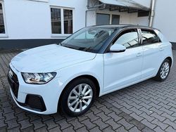 Weiß Gebraucht 2023 Audi A1 Sportback Advanced Kleinwagen | 20.999 € (Fairer Preis)
