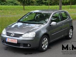 Grau Gebraucht 2007 VW Golf V Limousine | 2.990 € (Fairer Preis)