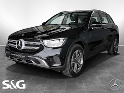Unilack schwarz Gebraucht 2022 Mercedes GLC300e SUV | 39.960 € (Fairer Preis)