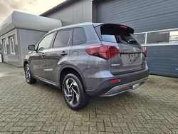 Titan dark gray pearl metallic titan dark gray pearl metallic Neu 2025 Suzuki Vitara Comfort+ SUV | 27.750 € (Guter Preis)