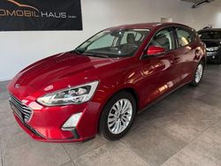Rot Gebraucht 2018 Ford Focus Titanium Limousine | 16.500 € (Guter Preis)