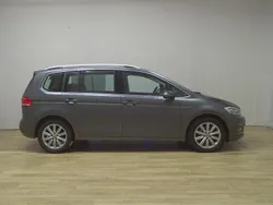 Indiumgrau metallic Gebraucht 2019 VW Touran Comfortline Van / Kleinbus | 17.980 € (Guter Preis)