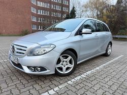 Silber Gebraucht 2013 Mercedes 180 Limousine | 5.700 € (Superpreis)