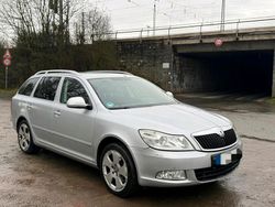 Silber Gebraucht 2010 Skoda Octavia Kombi | 2.500 € (Guter Preis)