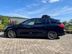 Schwarz Gebraucht 2019 Ford Focus Titanium Kombi | 17.990 € (Teuer)
