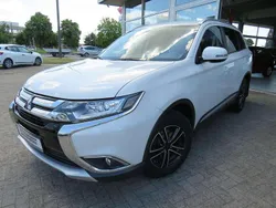 W13 perlmuttweiß Gebraucht 2017 Mitsubishi Outlander Edition SUV | 15.490 € (Fairer Preis)