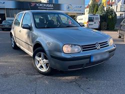 Silber Gebraucht 2002 VW Golf IV Kleinwagen | 1.300 € (Guter Preis)