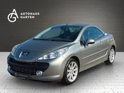 Grau Gebraucht 2009 Peugeot 207 CC Roland Garros Cabrio | 3.950 € (Etwas zu teuer)