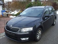 Schwarz Gebraucht 2015 Skoda Octavia Ambition Kombi | 6.990 € (Fairer Preis)