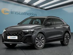 Grau Gebraucht 2024 Audi Q8 SUV | 69.249 € (Fairer Preis)