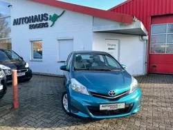 Blau Gebraucht 2012 Toyota Yaris Life Kleinwagen | 6.890 € (Fairer Preis)