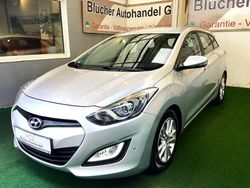 Sleek silver Gebraucht 2013 Hyundai i30 Style Kombi | 11.950 € (Fairer Preis)