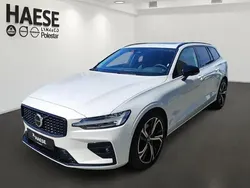 Weiß Gebraucht 2024 Volvo V60 Plus Kombi | 37.600 € (Guter Preis)