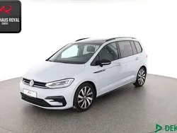 Weiss Gebraucht 2018 VW Touran R-line Van / Kleinbus | 27.680 € (Fairer Preis)