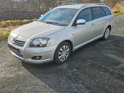 Grau Gebraucht 2006 Toyota Avensis T2 Kombi | 1.250 € (Guter Preis)