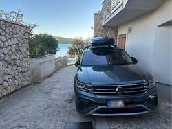 Grau Gebraucht 2022 VW Tiguan Allspace Elegance SUV | 33.990 € (Fairer Preis)