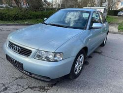 Blau Gebraucht 2001 Audi A3 Ambition Limousine | 2.999 € (Etwas zu teuer)