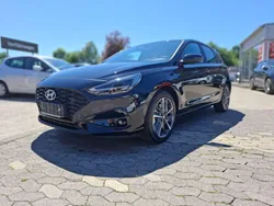 Schwarz Neu 2024 Hyundai i30 Advantage Limousine | 24.990 € (Fairer Preis)