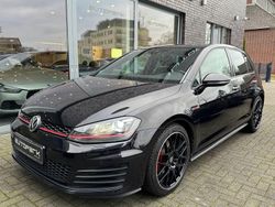 Schwarz Gebraucht 2016 VW Golf Business Limousine | 17.500 € (Guter Preis)