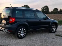 Schwarz Gebraucht 2012 Skoda Yeti Elegance SUV | 8.999 € (Fairer Preis)