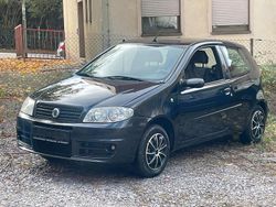 Schwarz Gebraucht 2005 Fiat Punto Kleinwagen | 1.200 € (Fairer Preis)