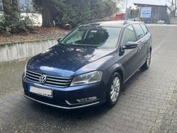 Blau Gebraucht 2014 VW Passat Comfortline Kombi | 4.999 € (Guter Preis)