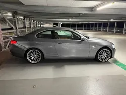 Grau Gebraucht 2010 BMW 325 Comfort Edition Coupé | 17.500 € (Teuer)