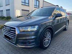 Grau Gebraucht 2015 Audi Q7 Sport SUV | 17.790 € (Guter Preis)