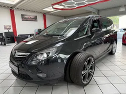 Schwarz Gebraucht 2016 Opel Zafira Tourer Business Innovation Van / Kleinbus | 12.990 € (Etwas zu teuer)
