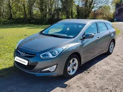 Grau Gebraucht 2013 Hyundai i40 Comfort Kombi | 8.999 € (Fairer Preis)