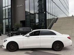 Weiß Gebraucht 2017 Mercedes E220 Limousine | 24.700 € (Guter Preis)