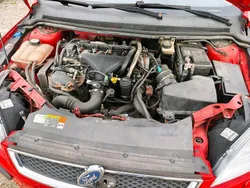 Rot Gebraucht 2005 Ford Focus Limousine | 1.399 € (Etwas zu teuer)