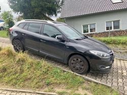 Schwarz Gebraucht 2015 Renault Mégane GrandTour LIMITED Kombi | 4.444 € (Guter Preis)