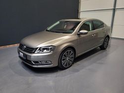 Grau Gebraucht 2014 VW Passat Exclusive Limousine | 16.950 € (Teuer)
