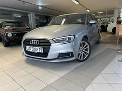 Grau Gebraucht 2019 Audi A3 Sportback Sport Limousine | 18.780 € (Fairer Preis)