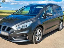 Grau Gebraucht 2020 Ford Galaxy Titanium Van / Kleinbus | 20.000 € (Guter Preis)