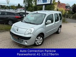 Grau Gebraucht 2011 Renault Kangoo Happy Family Van / Kleinbus | 5.899 € (Fairer Preis)