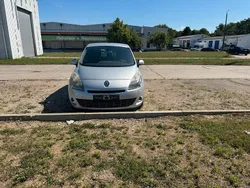 Grau Gebraucht 2011 Renault Scénic III Van / Kleinbus | 4.700 € (Fairer Preis)
