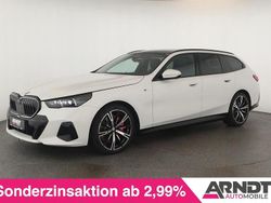 Alpinweiß Gebraucht 2025 BMW 540 Comfort Edition Kombi | 60.884 €