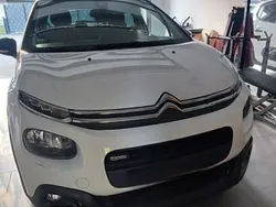 Weiß Gebraucht 2017 Citroën C3 Shine Kleinwagen | 8.600 € (Etwas zu teuer)