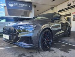 Grau Gebraucht 2021 Audi SQ8 Sport SUV | 72.000 € (Etwas zu teuer)