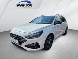 Weiß Gebraucht 2021 Hyundai i30 Edition 30 Kombi | 15.990 € (Fairer Preis)